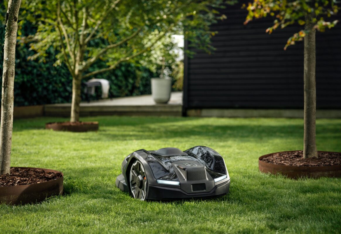Robotická kosačka Husqvarna Automower 405XE NERA