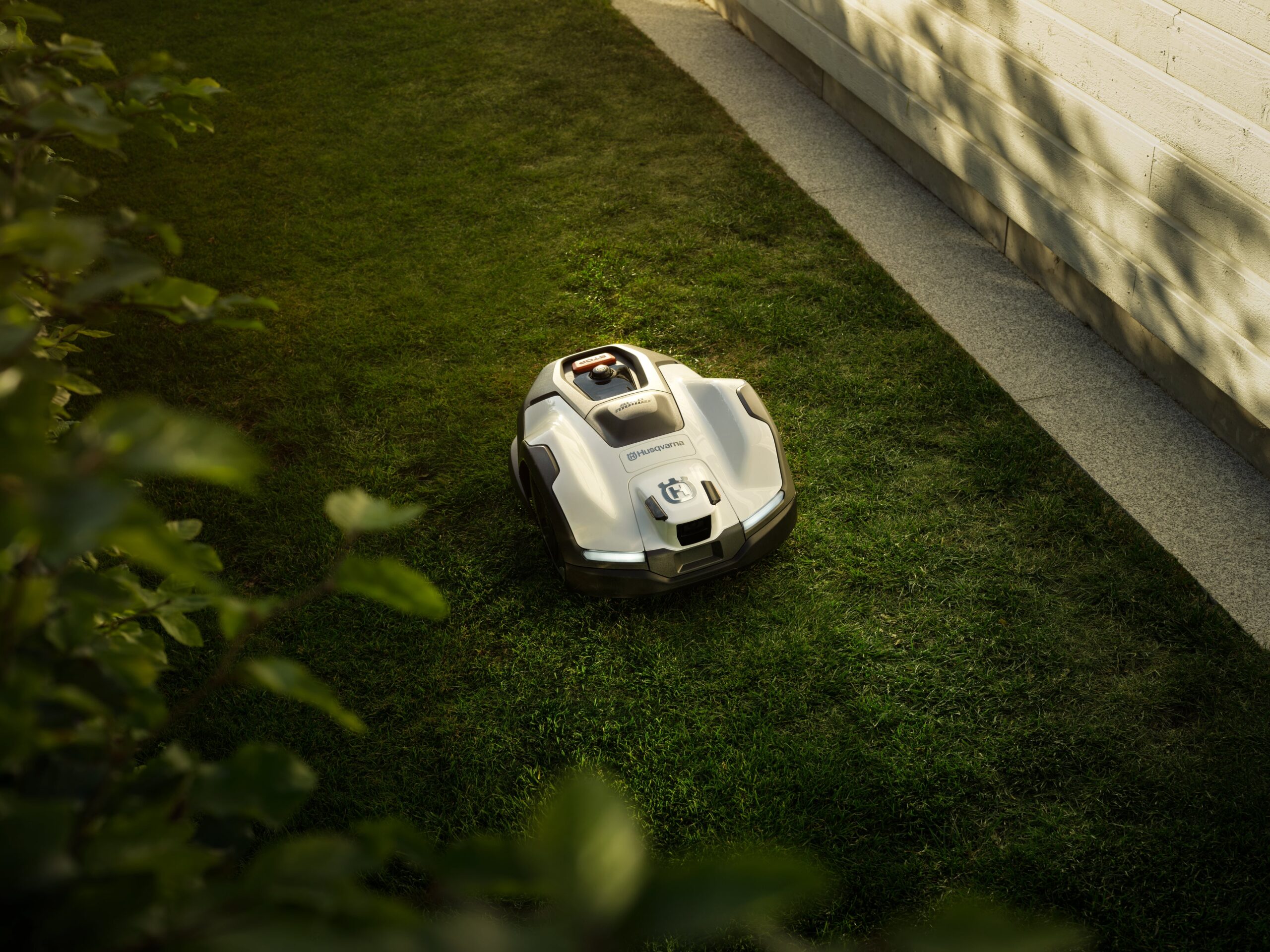 Robotická kosačka Husqvarna Automower® 410VE NERA