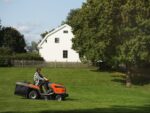 Záhradny traktor Husqvarna TC 220T